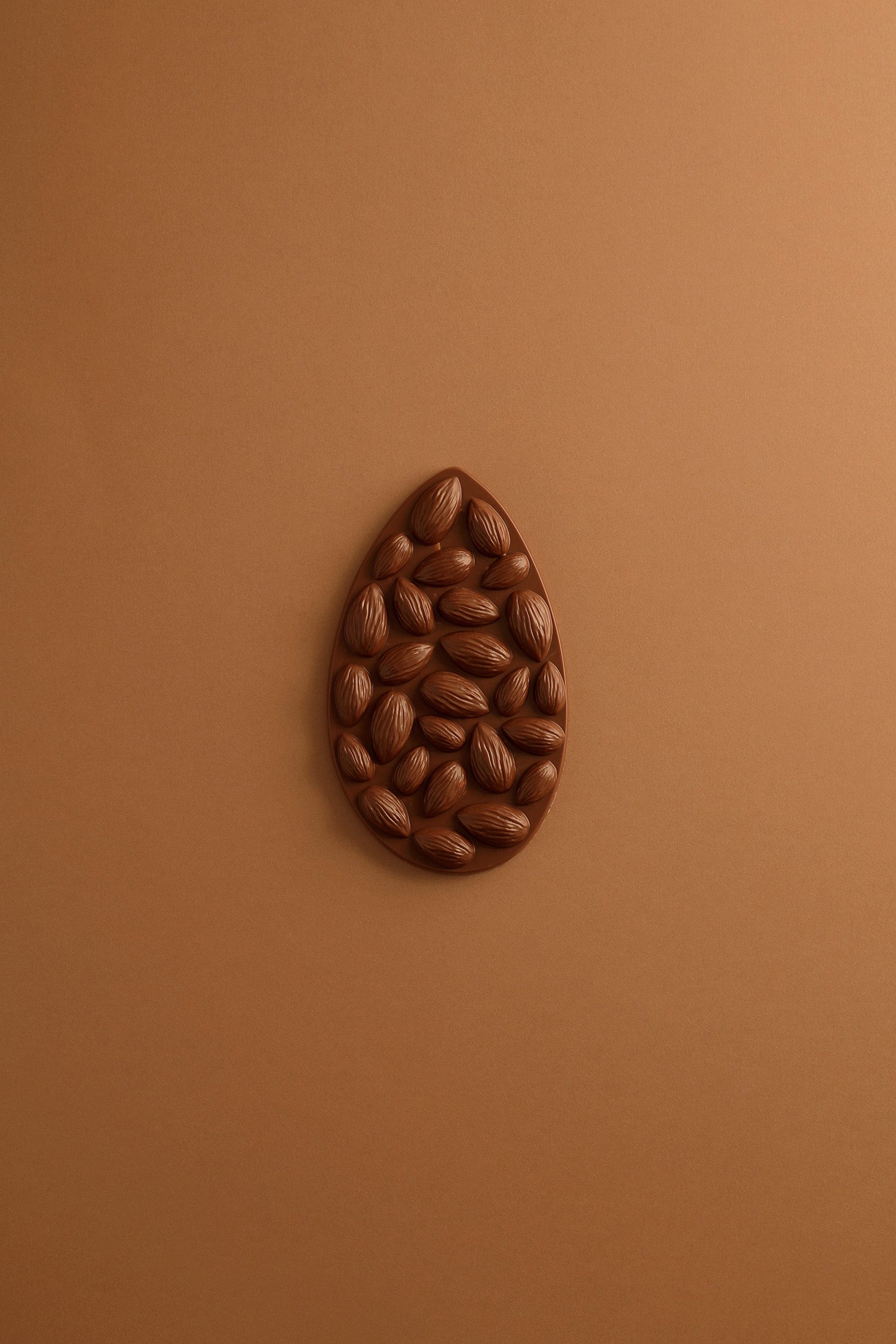 Tablette mendiant amande chocolat au lait