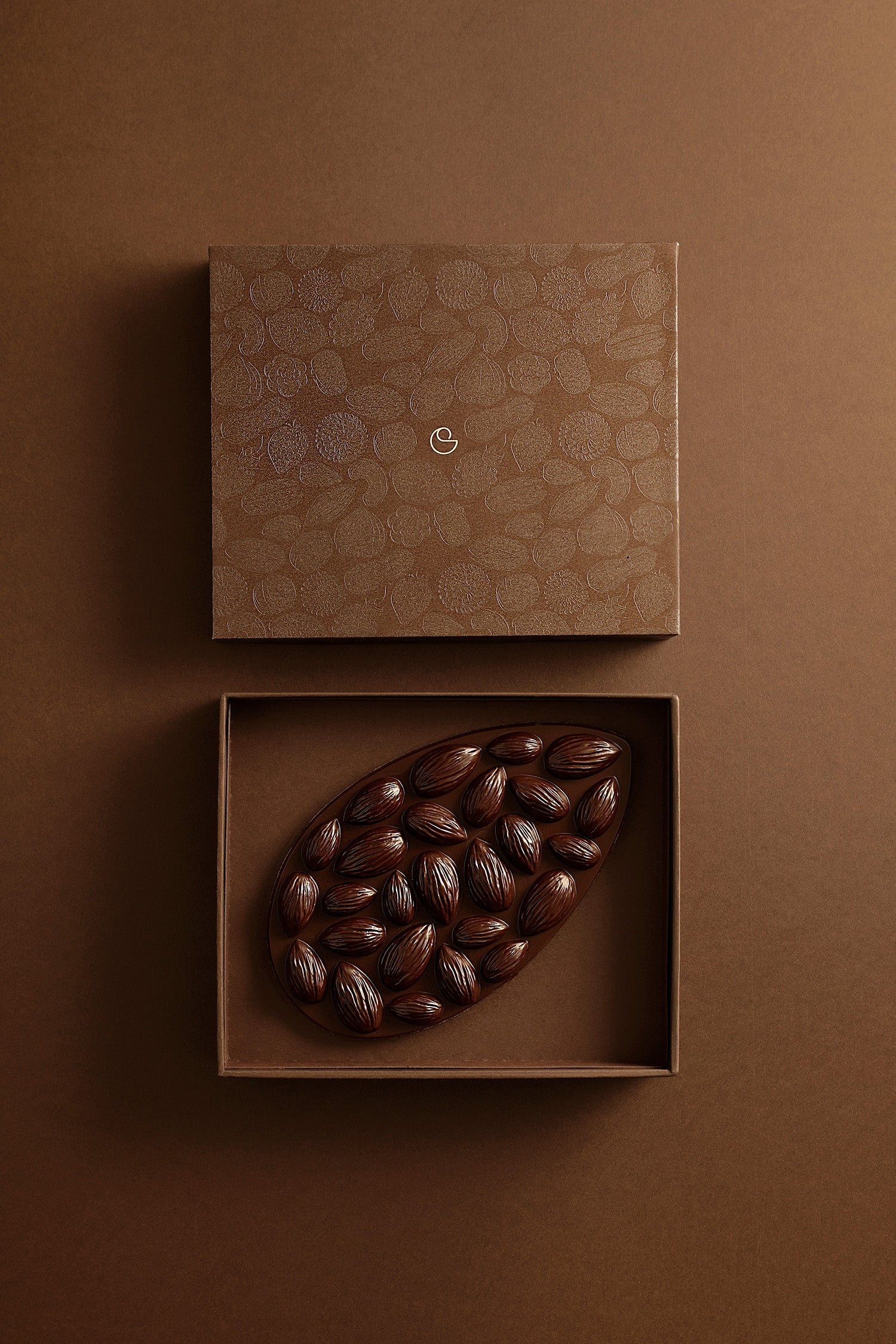 Tablette mendiant amande chocolat noir