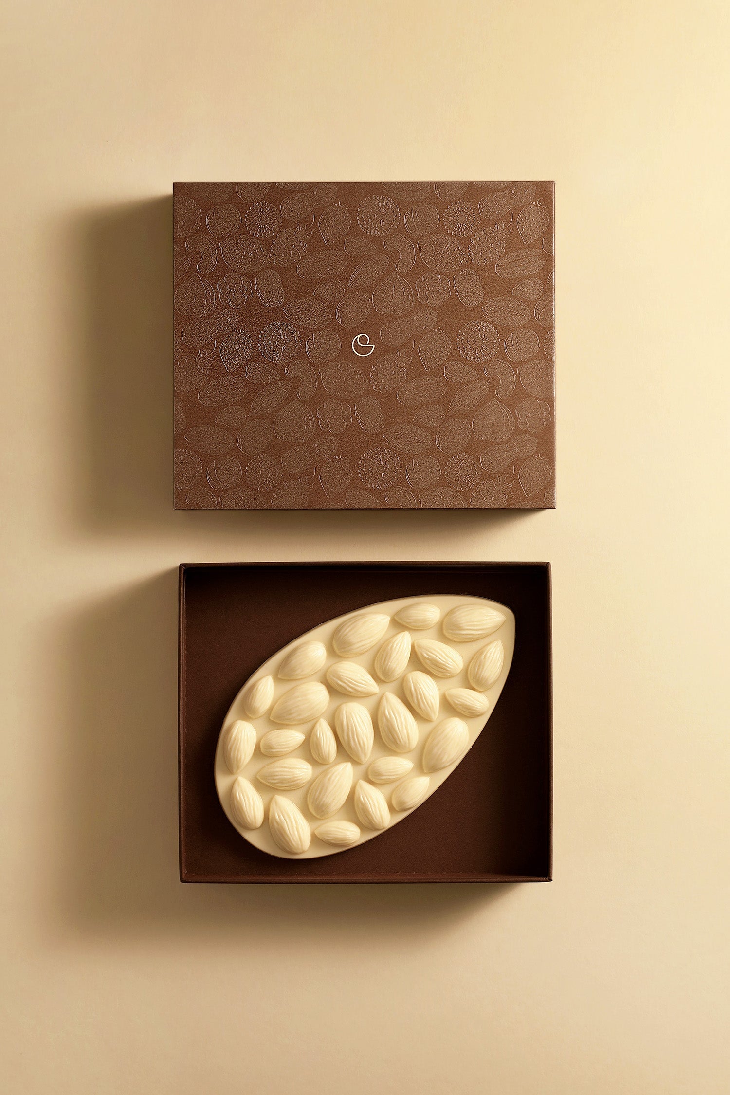 Tablette mendiant amande chocolat blanc