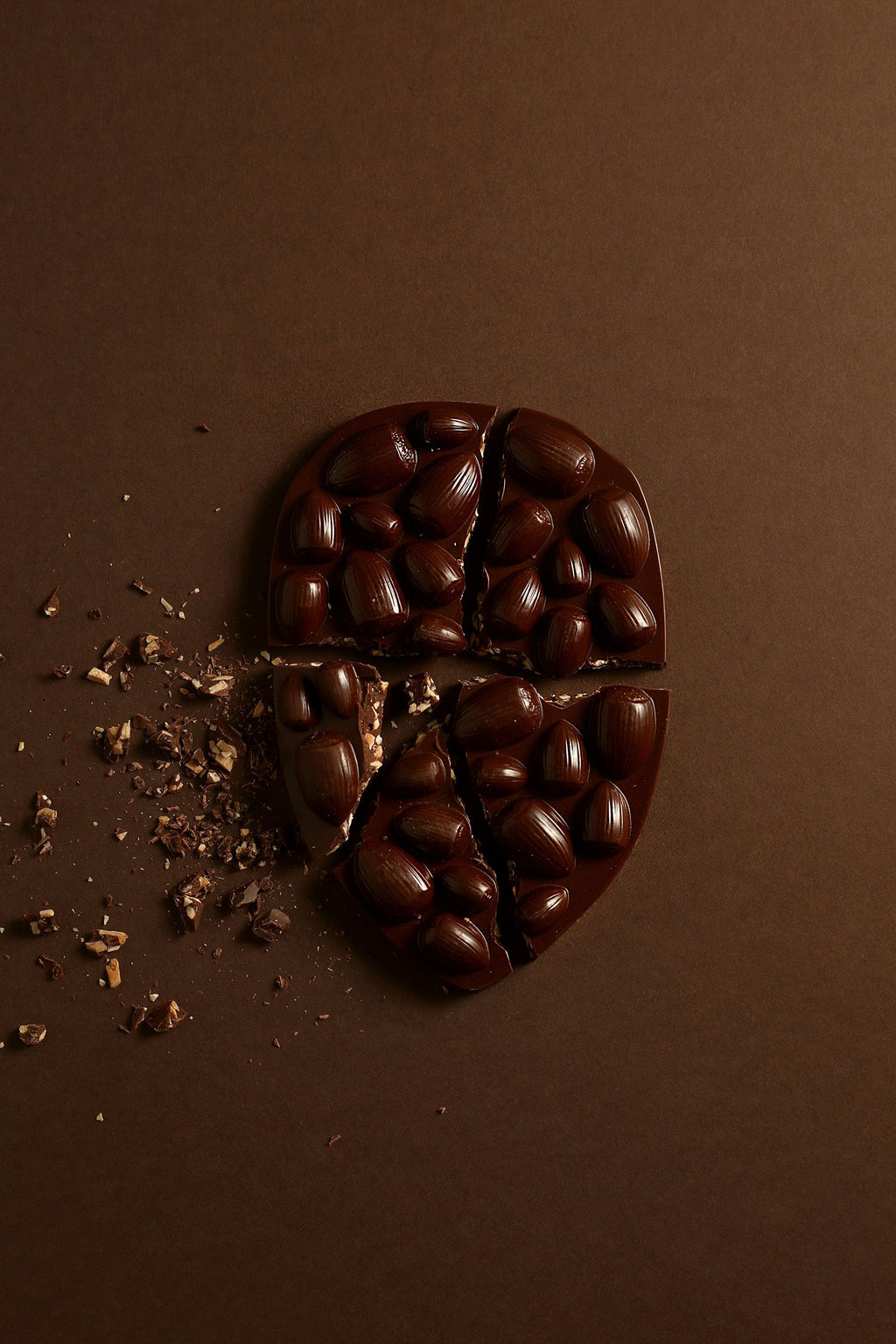 Tablette mendiant noisette chocolat noir