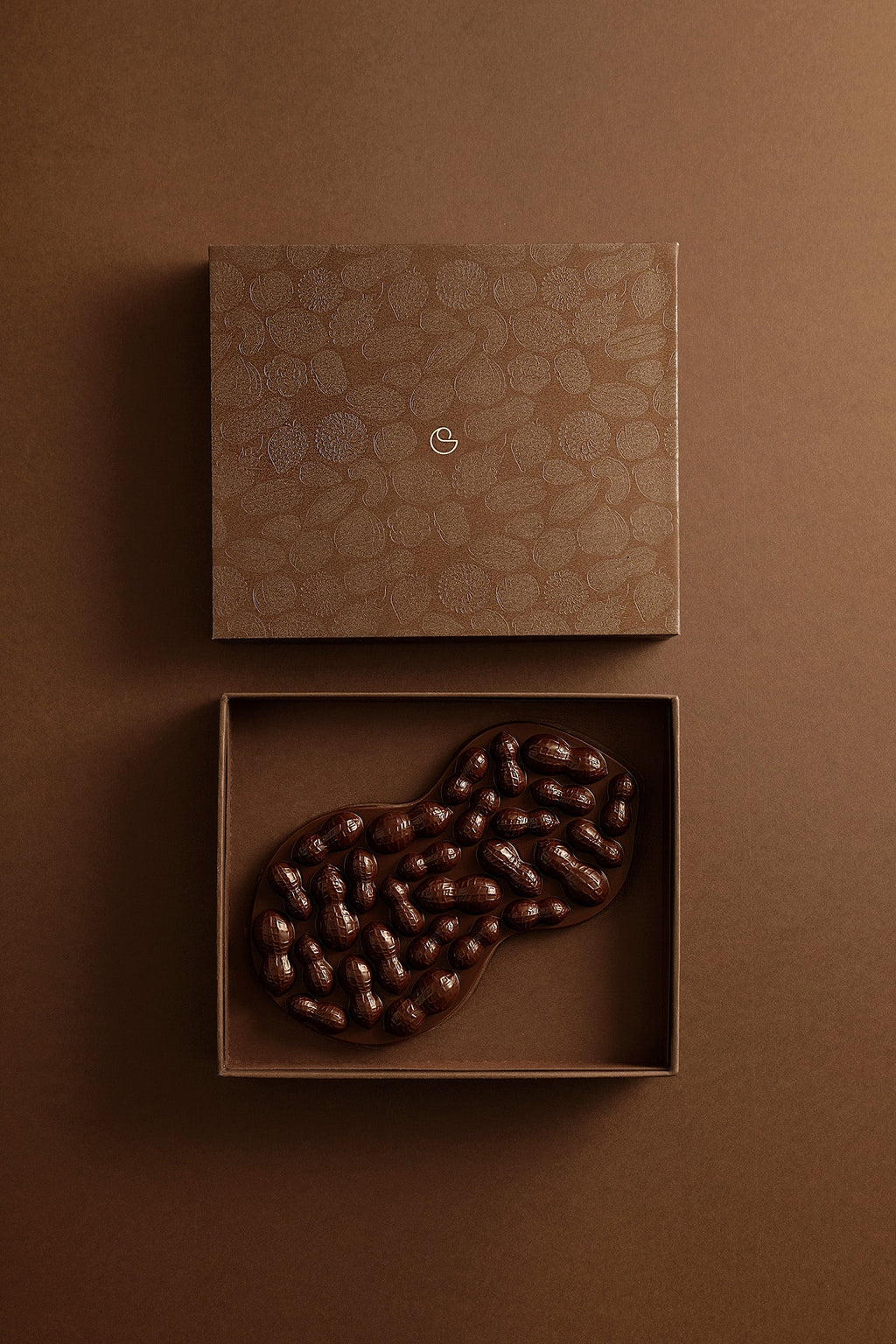 Tablette mendiant cacahuète chocolat noir