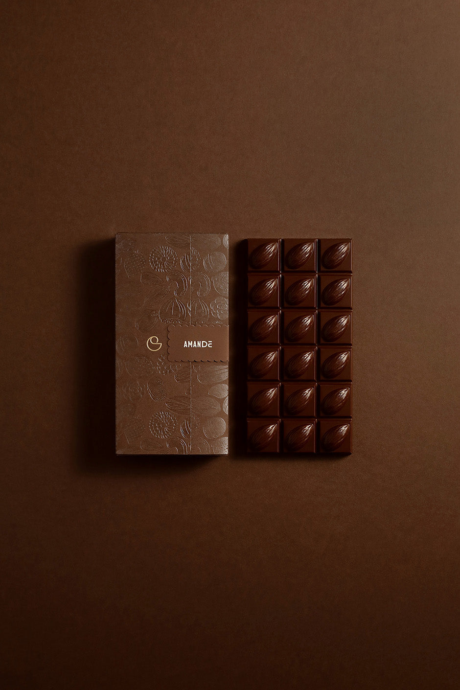 Tablette amande chocolat noir